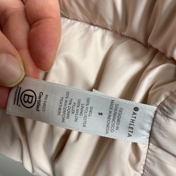 Athleta Downtown Printed Jacket in Antoinette Floral Pink Small Down Coat - Picture 16 of 16